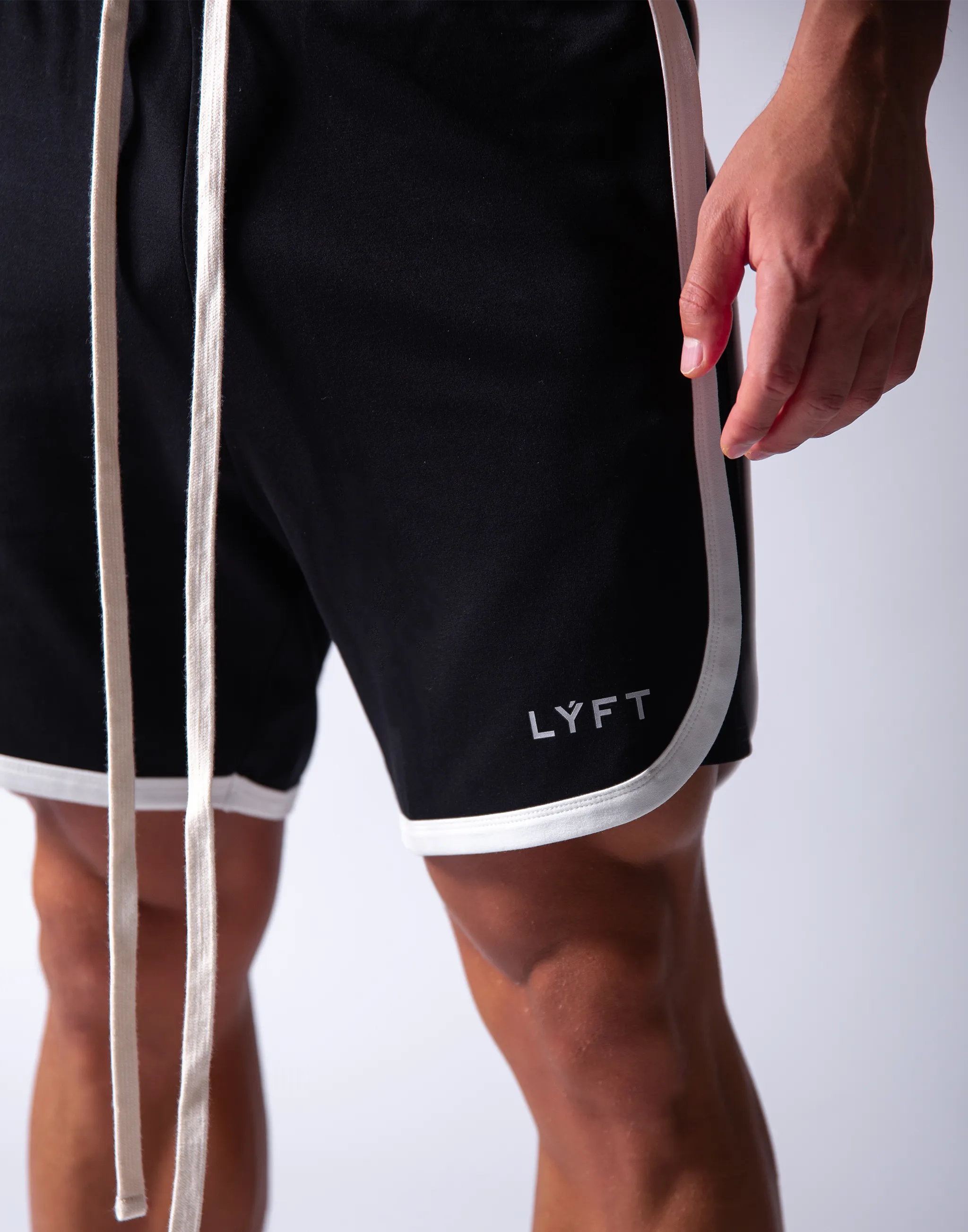 LÝFT  Wide Shorts - Black