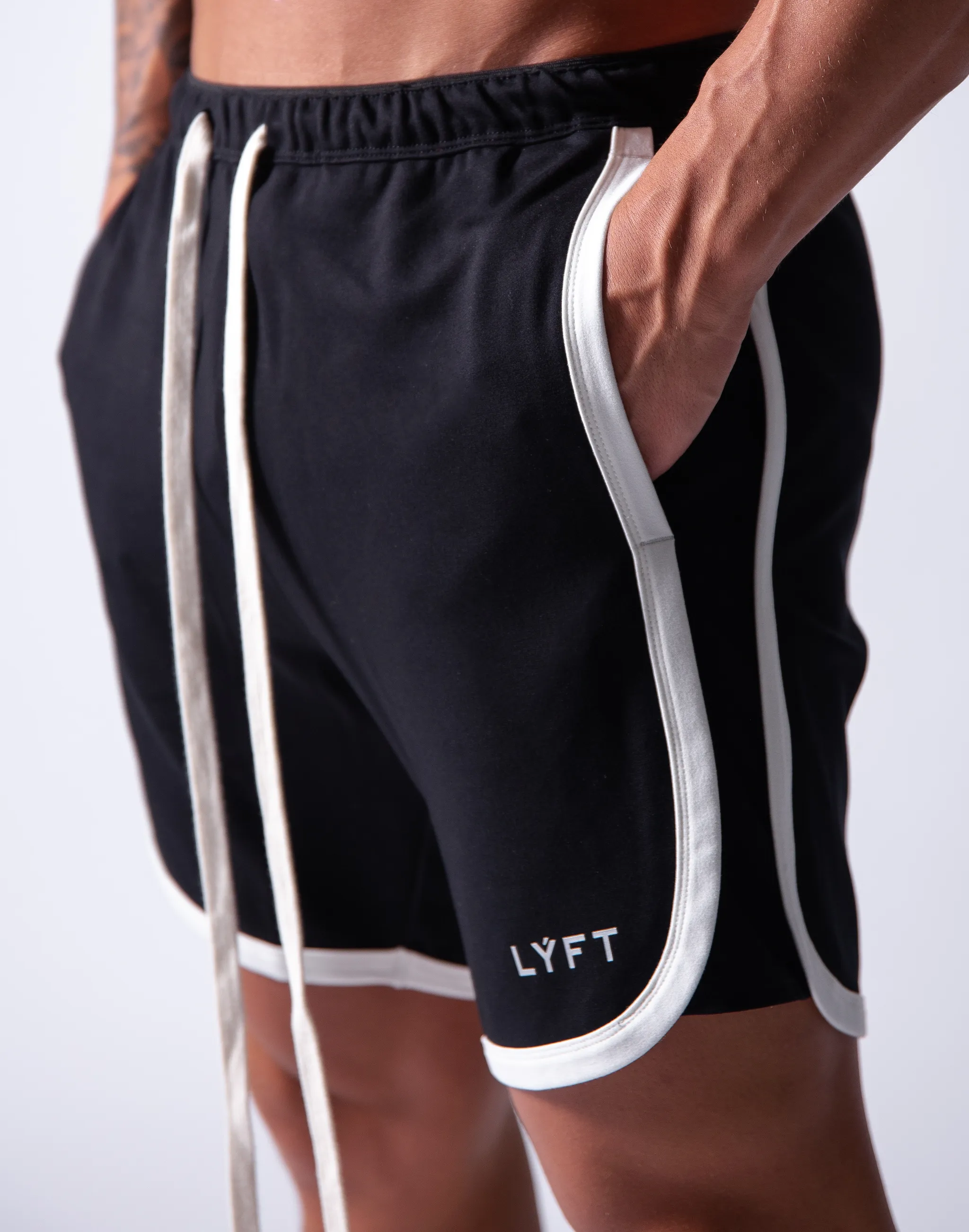 LÝFT  Wide Shorts - Black